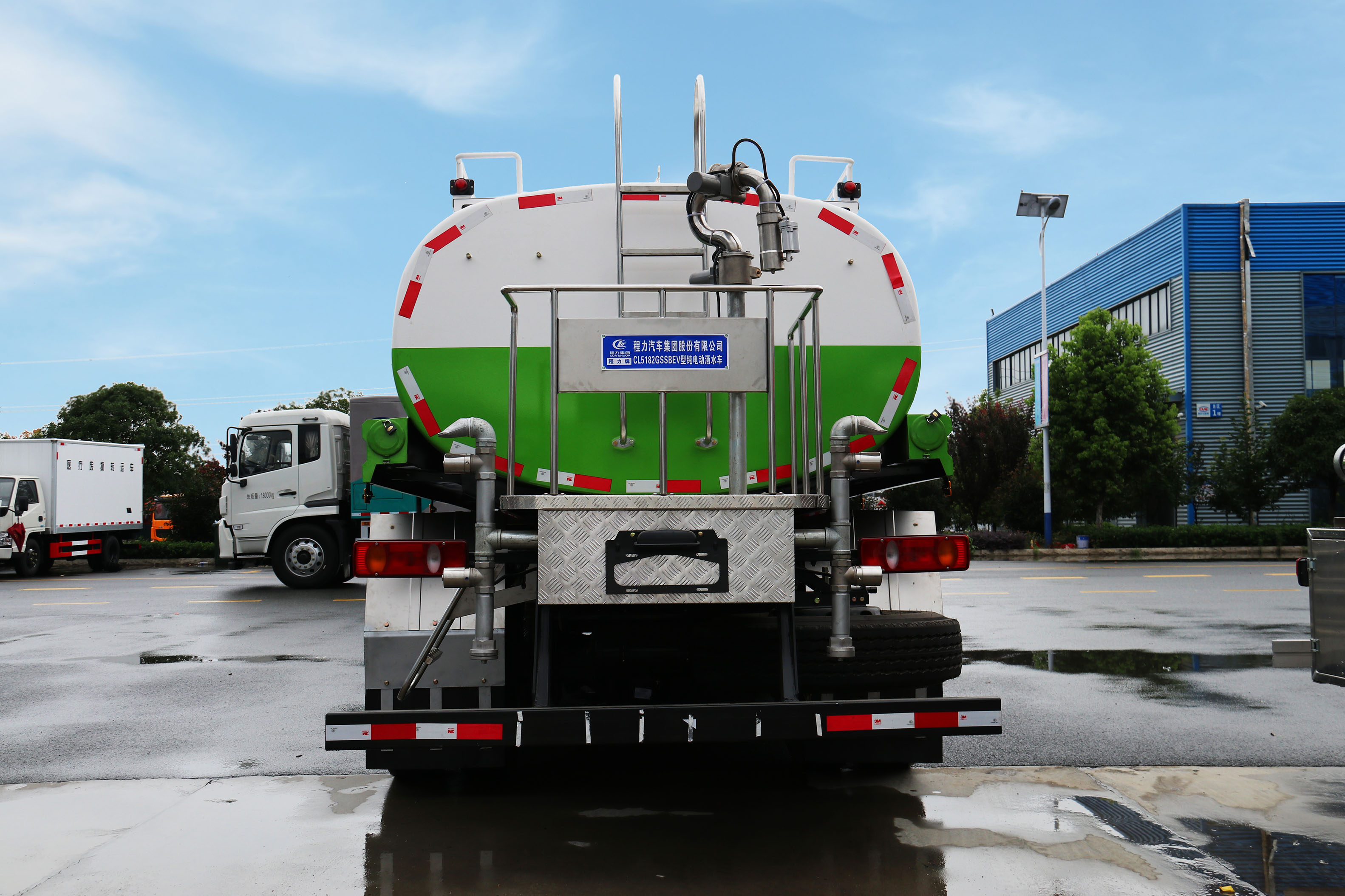 東風(fēng)天錦8.6方純電動綠化灑水車圖片5